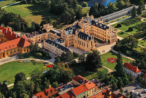 Kniha “ ESK REPUBLIKA LETECK  - Libor Sv  ek" - vyd n  1., rok 2014 Photographer: Libor Svacek; box@fotosvacek.cz; Mobile: +420 602428001; 