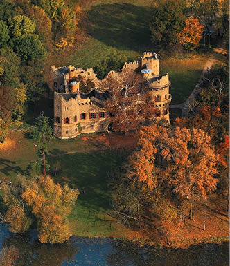 Kniha “Jizni Morava - Libor Svacek" - vydani 1., rok 2011 Photographer: Libor Svacek; box@fotosvacek.cz; Mobile: +420 602428001; 