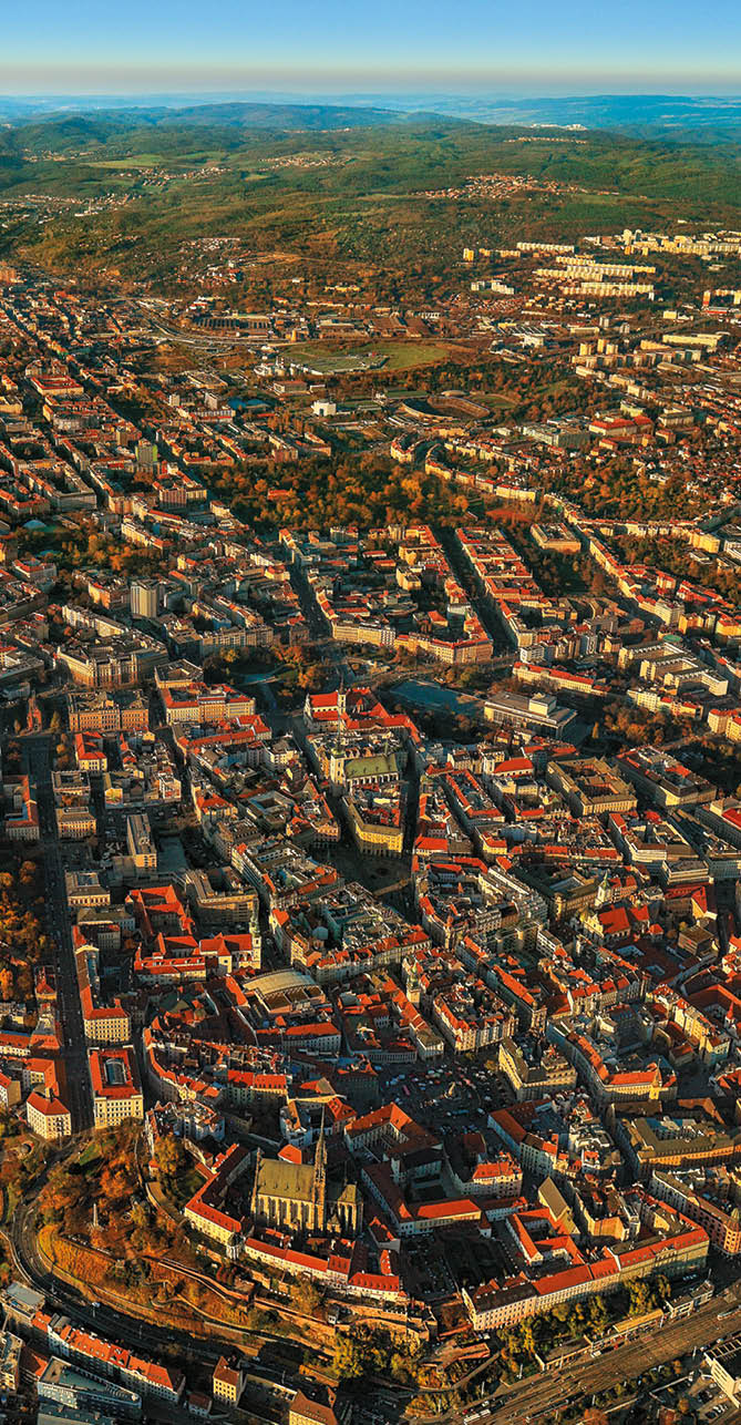 Kniha “ esk republika 2020 - Libor Sv  ek" - vyd n  1., rok 2020